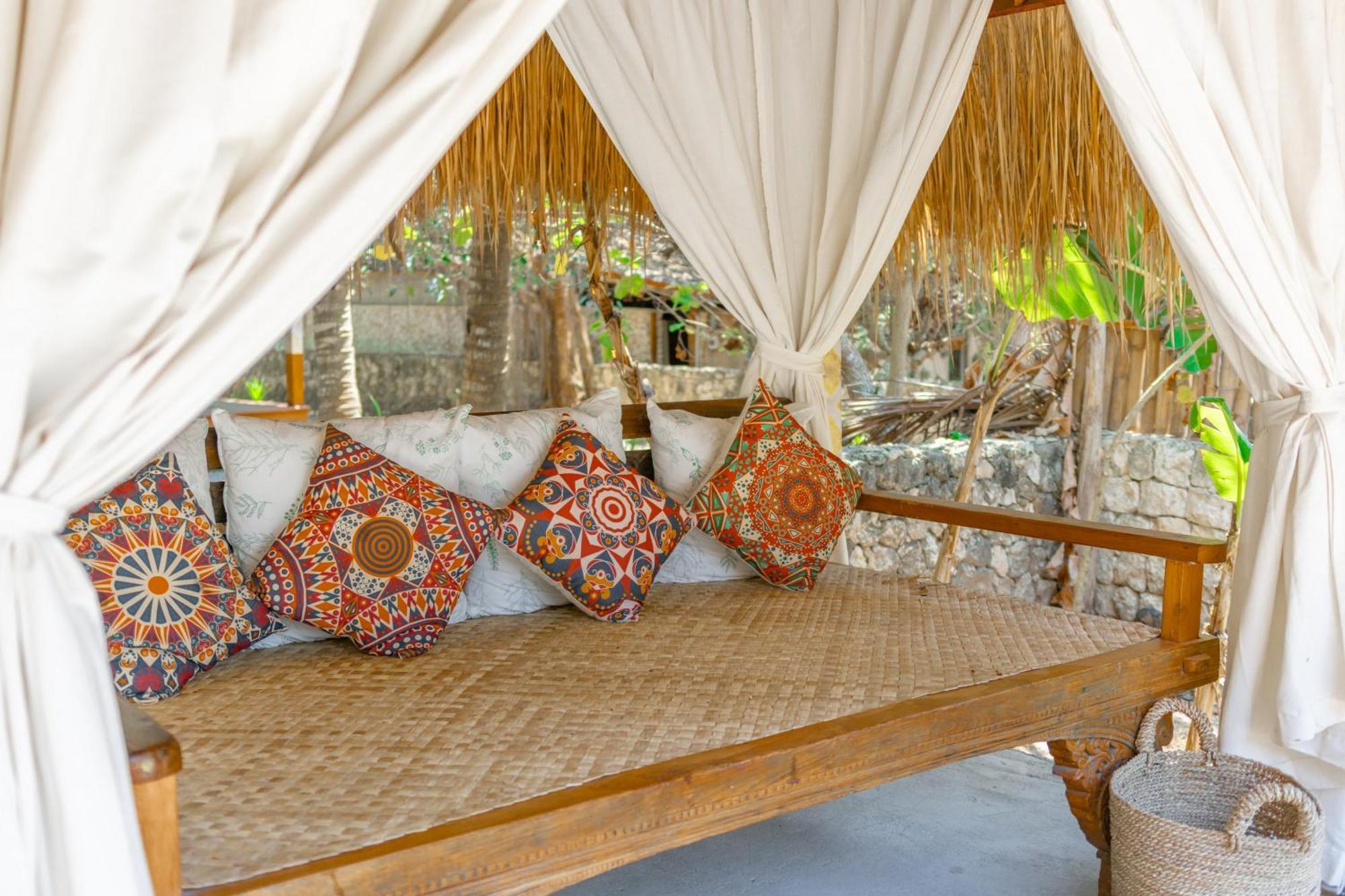 Golden Garuda Cottages Polilit Εξωτερικό φωτογραφία
